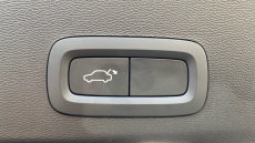 Volvo XC40 2.0 B3P Core 5dr Auto Petrol Estate